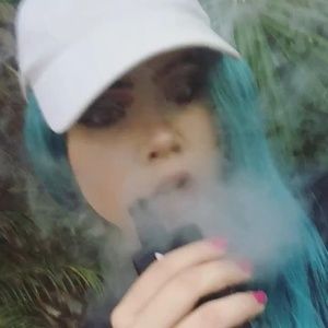 Meet your Posher, Mikayla